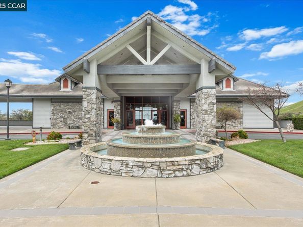 1731 Indian Wells Way, Clayton CA 94517