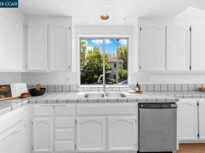 1731 Indian Wells Way, Clayton CA 94517