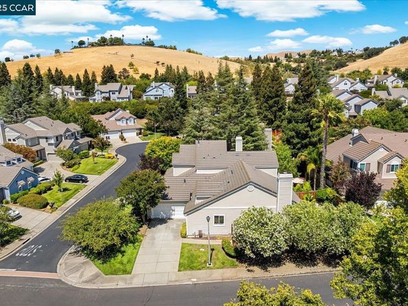1731 Indian Wells Way, Clayton CA 94517
