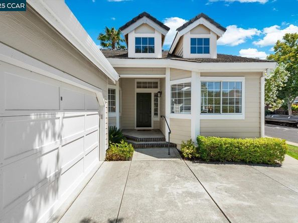 1731 Indian Wells Way, Clayton CA 94517