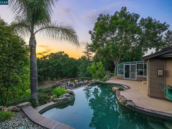 34 Willowview Ct, Danville CA 94526