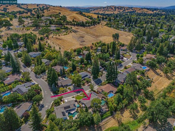 34 Willowview Ct, Danville CA 94526