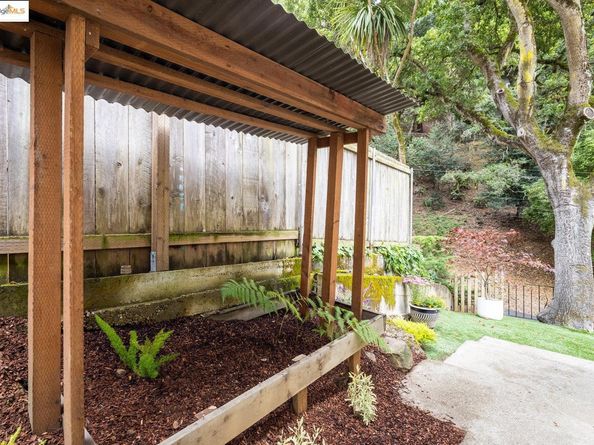 6342 Doran Dr, Oakland CA 94611