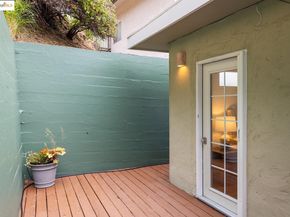 6342 Doran Dr, Oakland CA 94611
