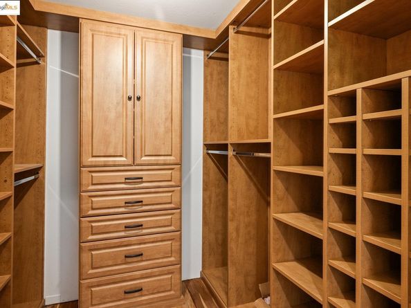 6342 Doran Dr, Oakland CA 94611