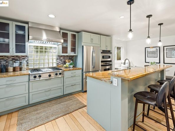 6342 Doran Dr, Oakland CA 94611
