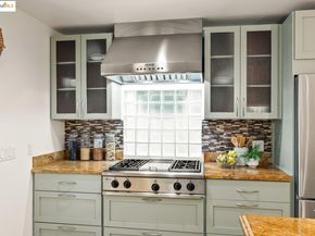 6342 Doran Dr, Oakland CA 94611