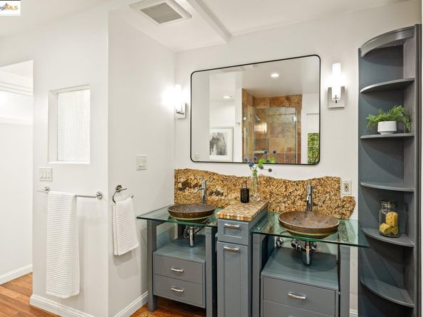 6342 Doran Dr, Oakland CA 94611