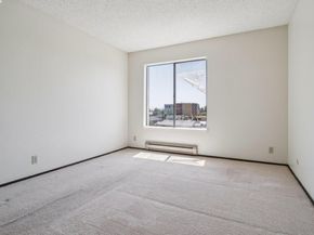 398 Parrott St 302, San Leandro CA 94577