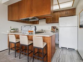 398 Parrott St 302, San Leandro CA 94577
