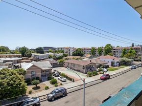 398 Parrott St 302, San Leandro CA 94577