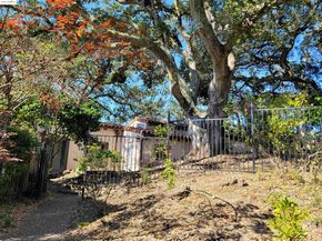 40 Hilldale Ct, Orinda CA 94563
