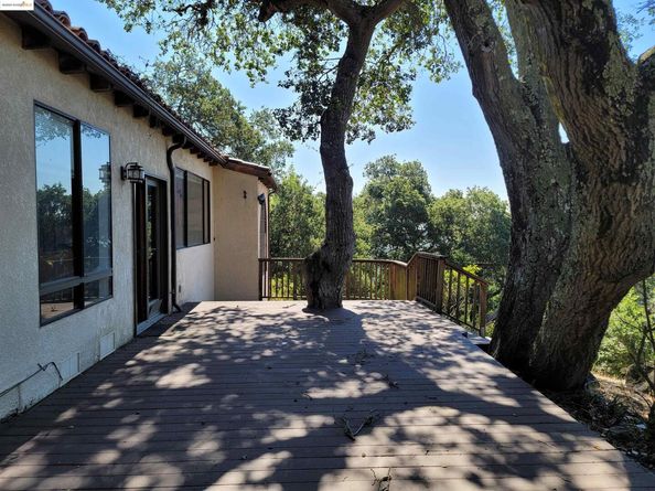40 Hilldale Ct, Orinda CA 94563