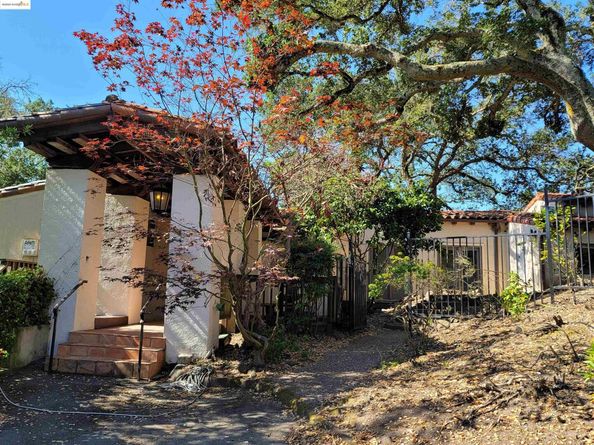 40 Hilldale Ct, Orinda CA 94563
