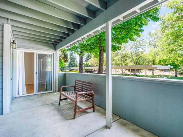 760 Canyon Oaks Dr D, Oakland CA 94605
