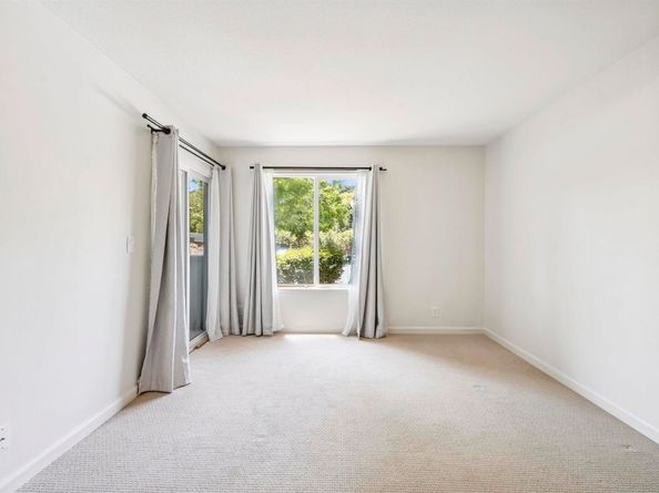 760 Canyon Oaks Dr D, Oakland CA 94605
