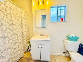 2625 75Th Ave, Oakland CA 94605