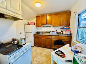 2625 75Th Ave, Oakland CA 94605