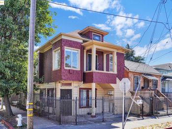 2542 Filbert St