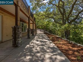 3949 Canyon Rd, Lafayette CA 94549