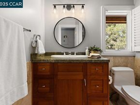 3949 Canyon Rd, Lafayette CA 94549