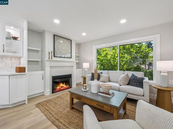1736 Golden Rain Rd 2, Walnut Creek CA 94595