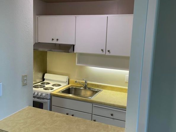Undisclosed Address #41108229, Emeryville CA 94608