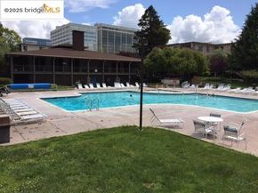 Undisclosed Address #41108229, Emeryville CA 94608