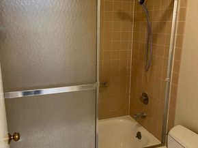 Undisclosed Address #41108229, Emeryville CA 94608