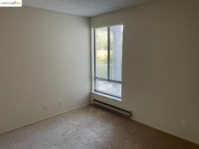 Undisclosed Address #41108229, Emeryville CA 94608