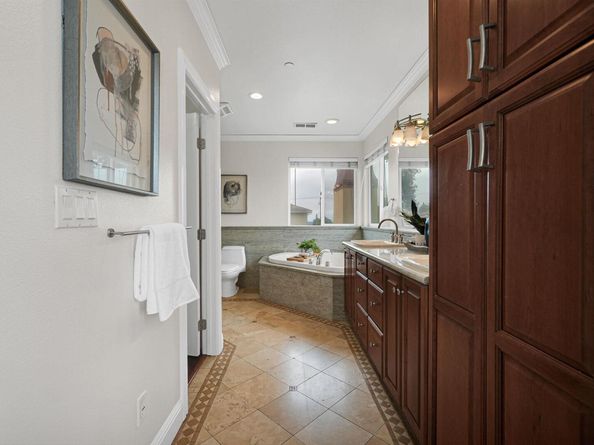 5158 Proctor Rd, Castro Valley CA 94546