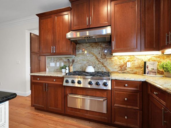 5158 Proctor Rd, Castro Valley CA 94546