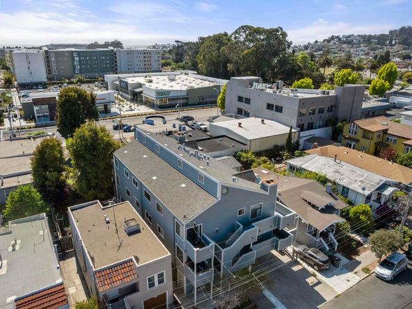 1050 Kains Avenue 3(B1), Albany CA 94706
