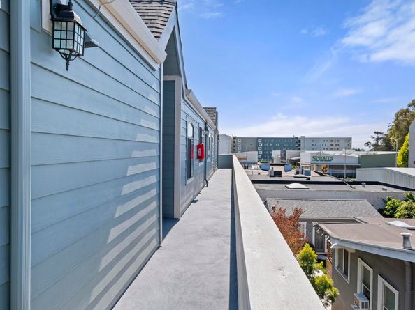 1050 Kains Avenue 3(B1), Albany CA 94706