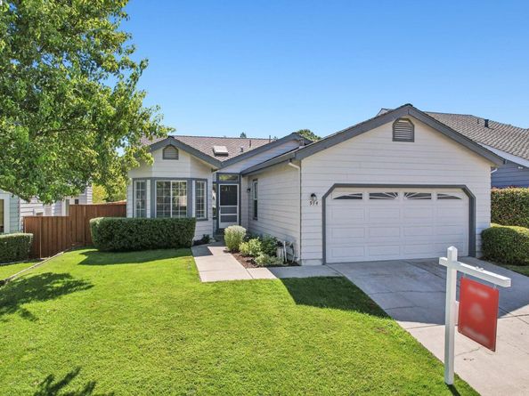 974 Clinton Pl, Pleasanton CA 94566