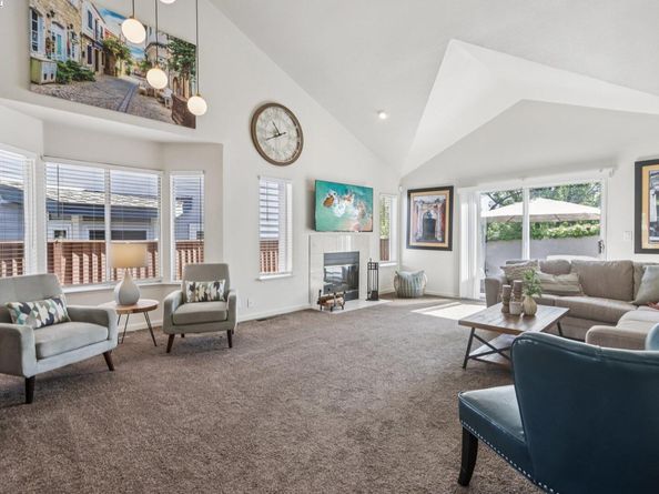 974 Clinton Pl, Pleasanton CA 94566