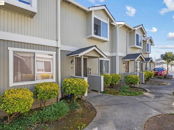 21564 Meekland ave 19, Hayward CA 94541