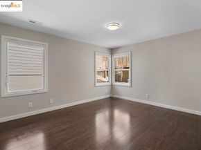 9949 Lawlor St, Oakland CA 94605