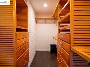 9949 Lawlor St, Oakland CA 94605