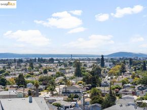 9949 Lawlor St, Oakland CA 94605