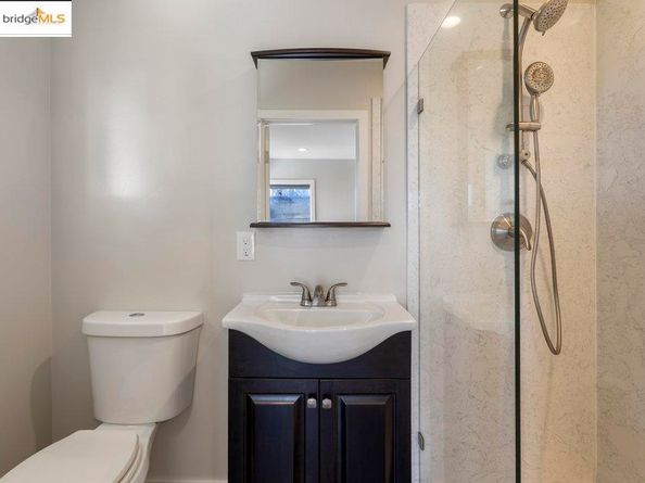 9949 Lawlor St, Oakland CA 94605