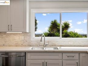 9949 Lawlor St, Oakland CA 94605