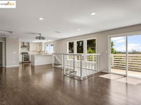 9949 Lawlor St, Oakland CA 94605