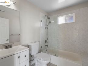 9949 Lawlor St, Oakland CA 94605