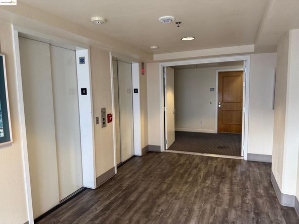 989 Webster St 453, Oakland CA 94607