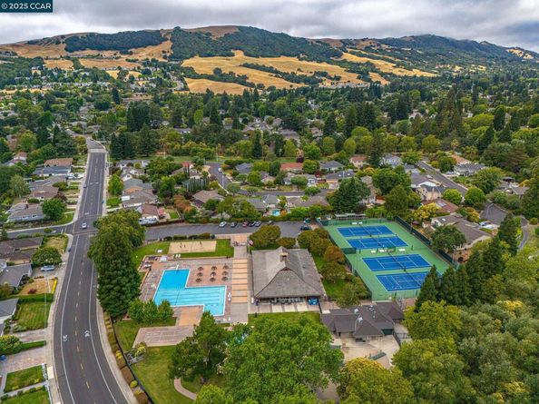 155 Saint Vincent Ct, Danville CA 94526