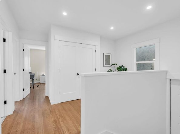 5914 Martin Luther King Jr Way, Oakland CA 94609