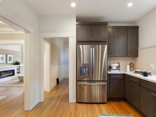 5914 Martin Luther King Jr Way, Oakland CA 94609