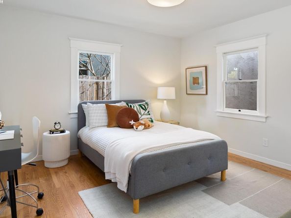 5914 Martin Luther King Jr Way, Oakland CA 94609