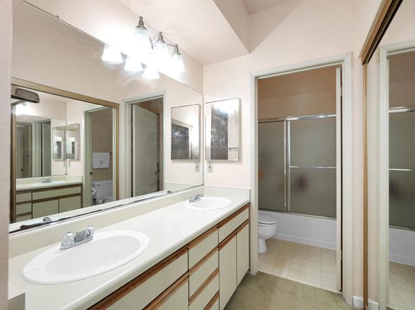 1280 Stanhope Ln 343, Hayward CA 94545